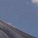 Horse Shaped UFO over Volcano in Mexico