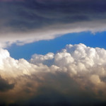 Strange “HAARP” Light Beam Seen in Clouds VIDEO